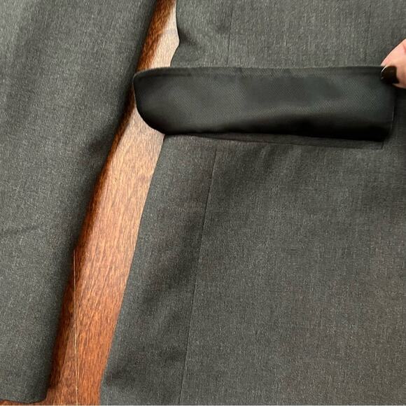 Banana Republic “Modern” Men's 100% Wool Gray Blazer, Size 40R - Picture 7 of 13